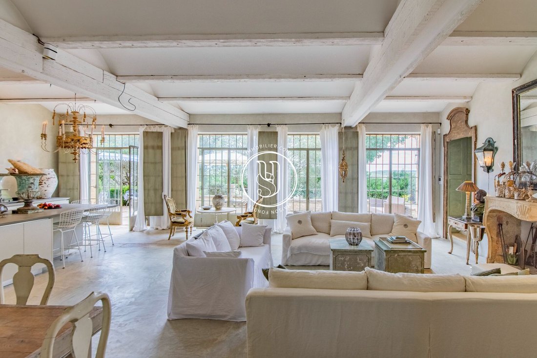 Villa in Uzès, Occitania, France 2 - 18587162