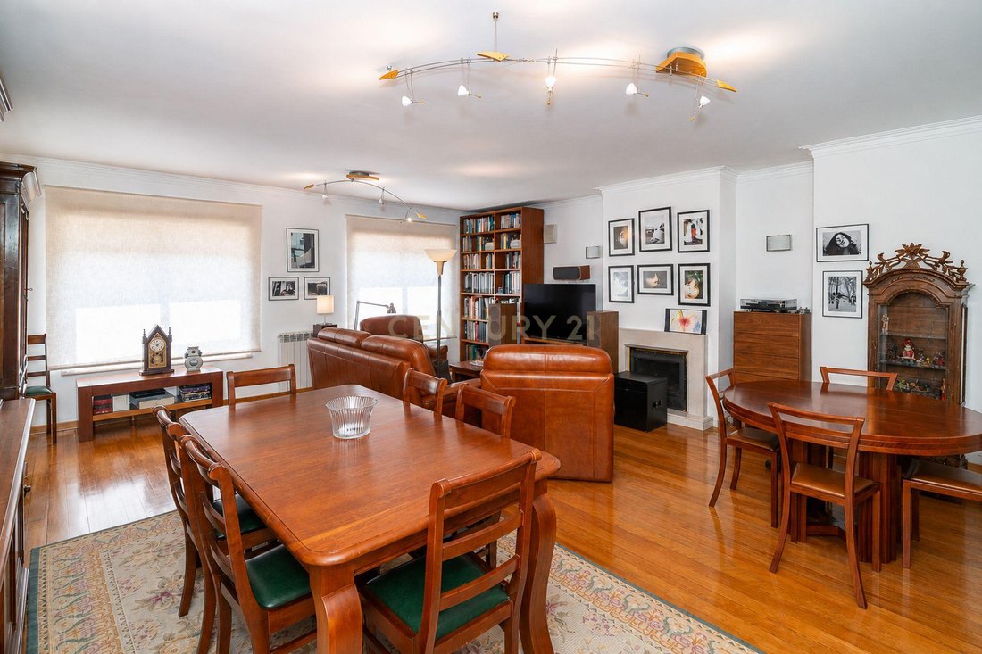 Apartment in Santo Antonio dos Olivais, Coimbra District, Portugal 4 - 18587140