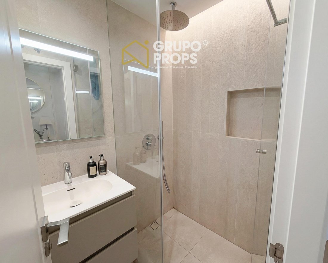 Apartment in Barrio Salamanca, Madrid, Spain 4 - 18587130