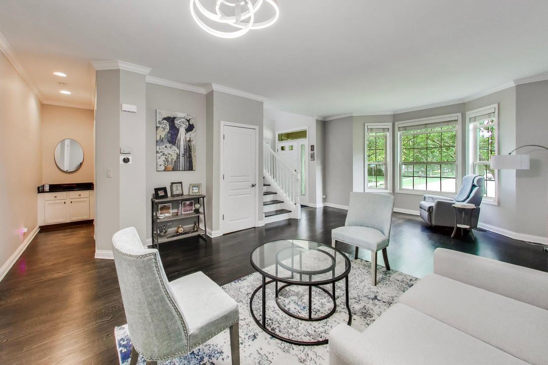 Villa in Glenview, Illinois, United States 3 - 18587214