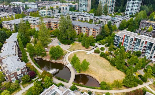 Condo in University Endowment Lands, British Columbia, Canada 1