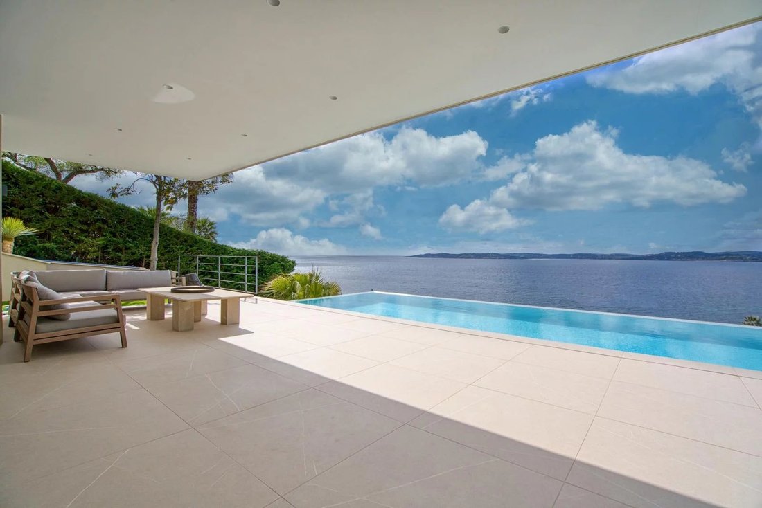 Villa in Nartelle-Noyer-Bellevue-bd des Sardinaux, Sainte-Maxime, France 4 - 18587583