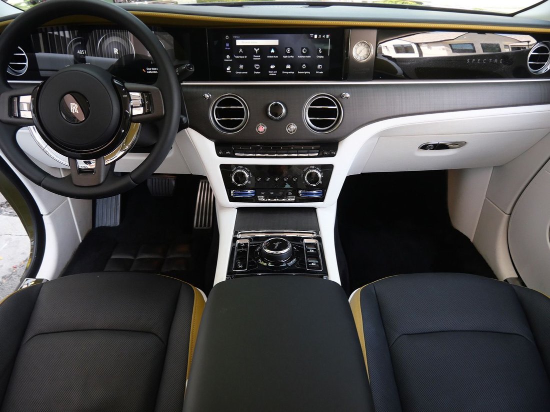 Coupe in Beverly Hills, CA, United States 4 - 18587388