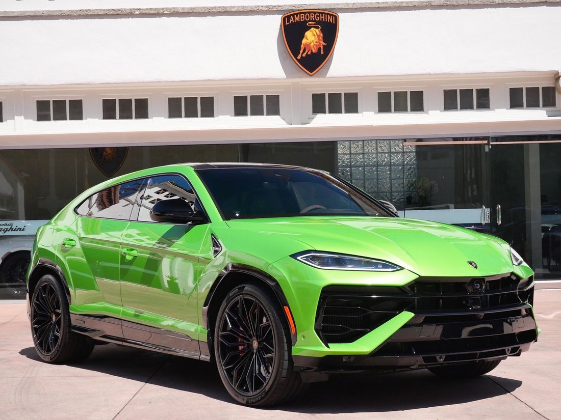 Suv in Beverly Hills, CA, United States 1 - 18546506