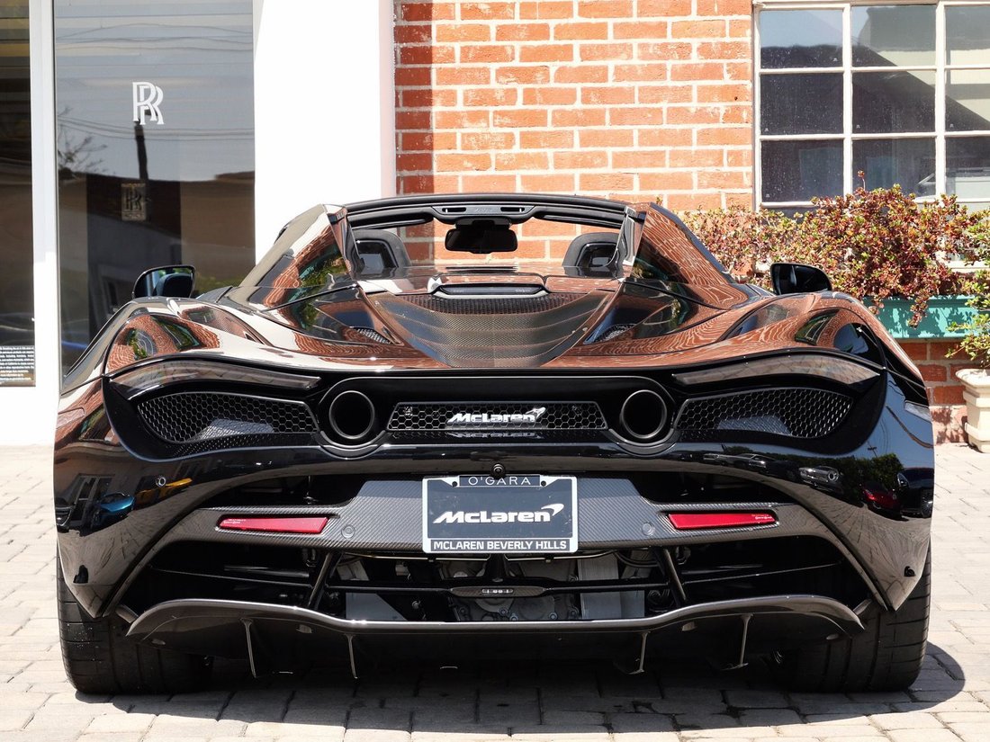 Cabriolet in Beverly Hills, CA, United States 5 - 18587373