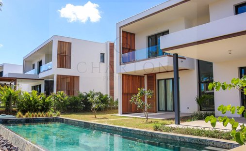 Villa in Tamarin, Black River, Mauritius 1