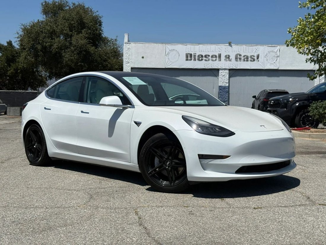 Sedan in Azusa, CA, United States 2 - 18467824