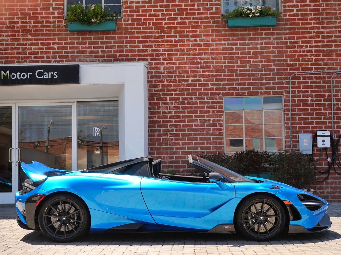 Cabriolet in Beverly Hills, CA, United States 3 - 18587385