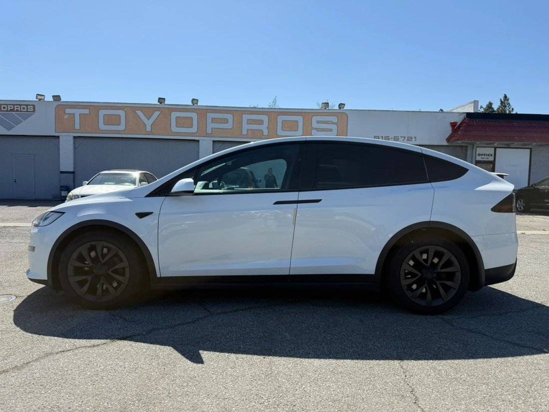 Suv in Azusa, CA, United States 5 - 18587491