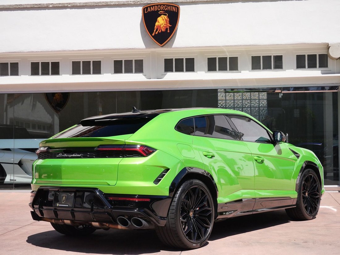 Suv in Beverly Hills, CA, United States 3 - 18546506