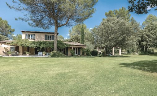 Villa in Les Faurys, Venelles, France 1