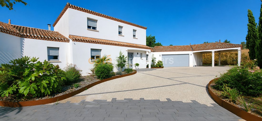 Villa in La Roche-sur-Yon, Pays de la Loire, France 2 - 18587608