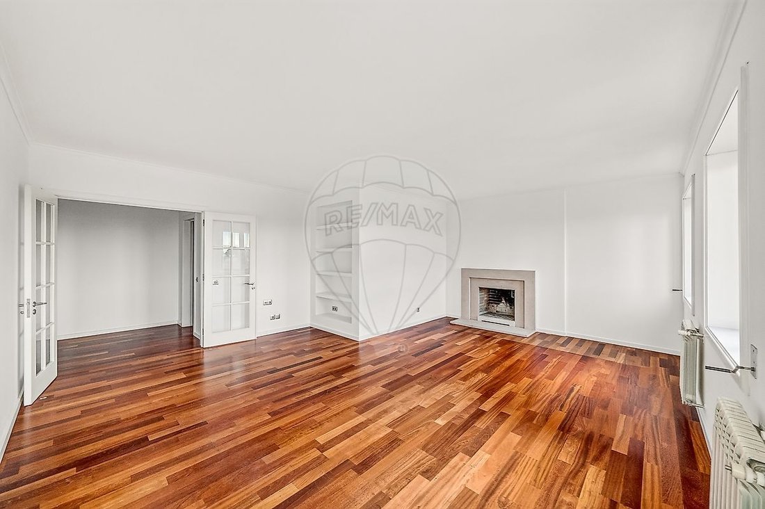 Apartment in Sao Domingos de Benfica, Lisbon, Portugal 4 - 18587633