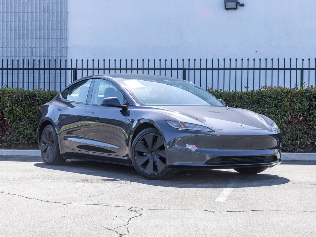 Sedan in Azusa, CA, United States 2 - 18541313