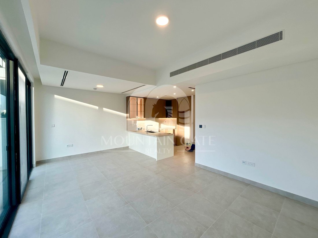Townhouse in Ud al Bayda, Dubai, United Arab Emirates 2 - 18587572