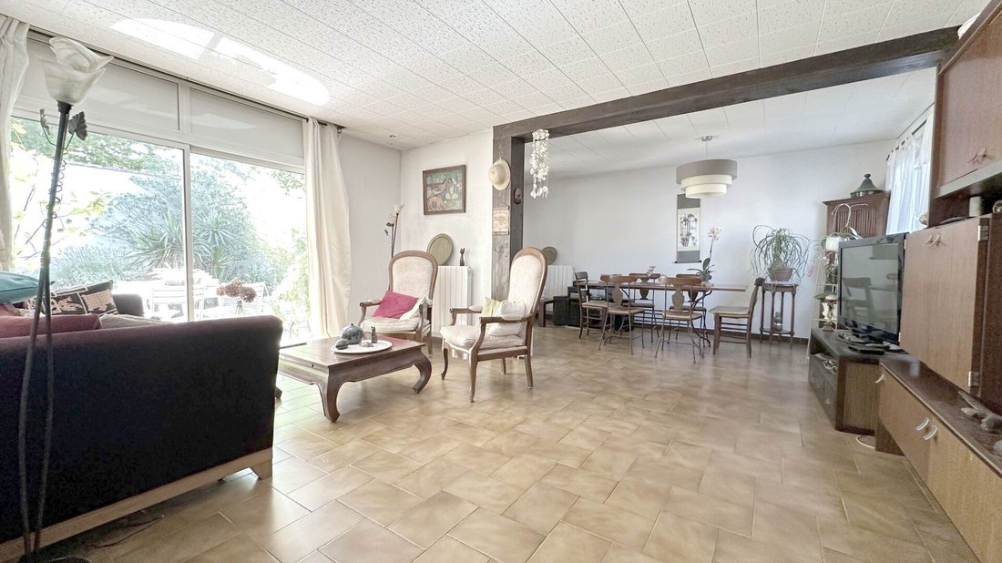 Villa in Grand Sud- Aix la Duranne, Aix-en-Provence, France 3 - 18587615