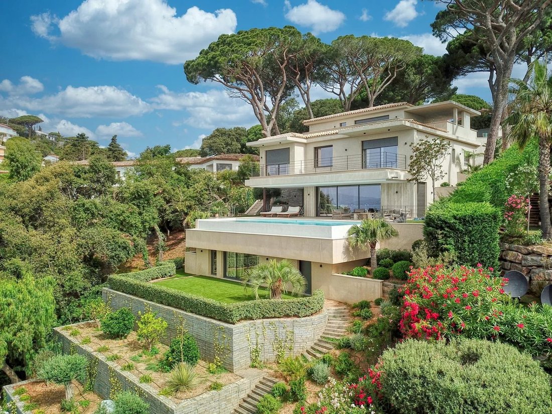 Villa in Nartelle-Noyer-Bellevue-bd des Sardinaux, Sainte-Maxime, France 2 - 18587583