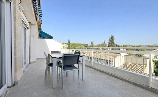 Apartment in Mazarin-Opéra-Bellegarde-Mairie, Aix-en-Provence, France 1