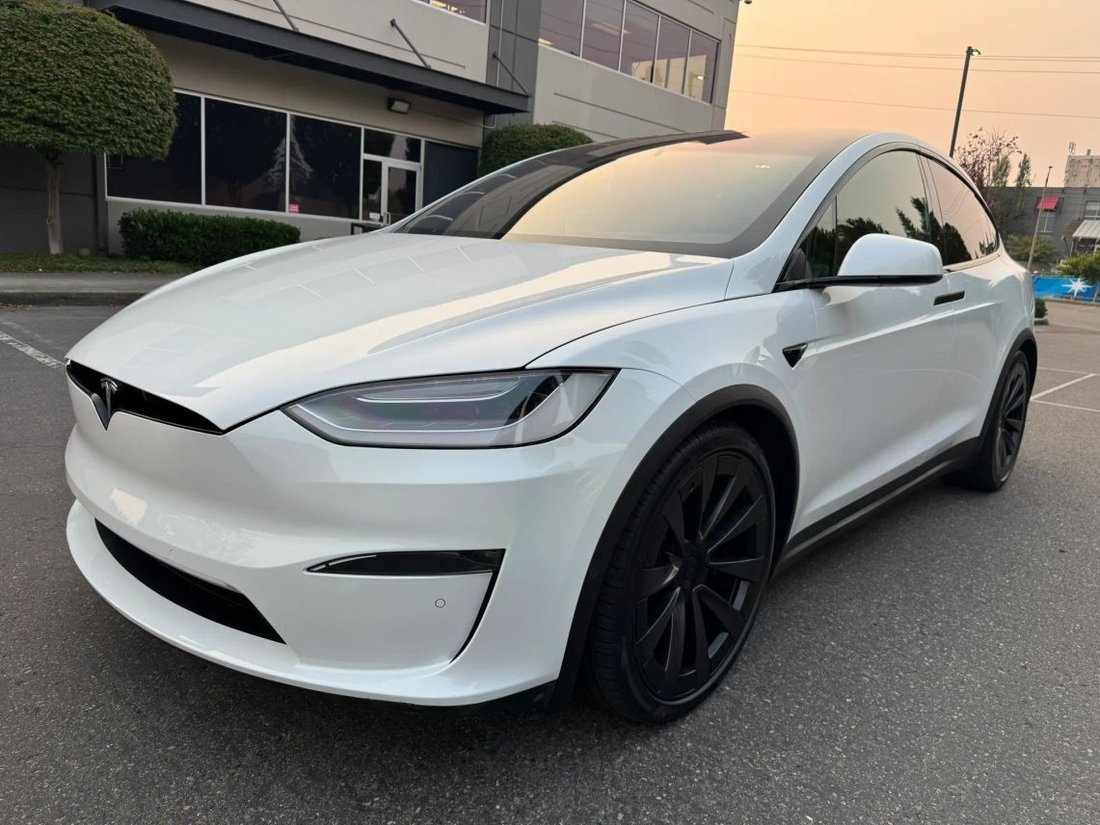 Suv in Bellevue, WA, United States 4 - 18587489
