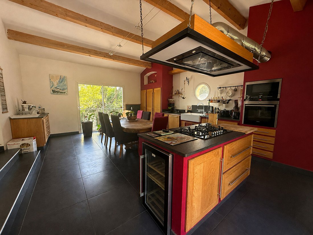 Villa in Heures Claires-Les Quatre Vents-Sous Préfecture, Istres, France 2 - 18587630
