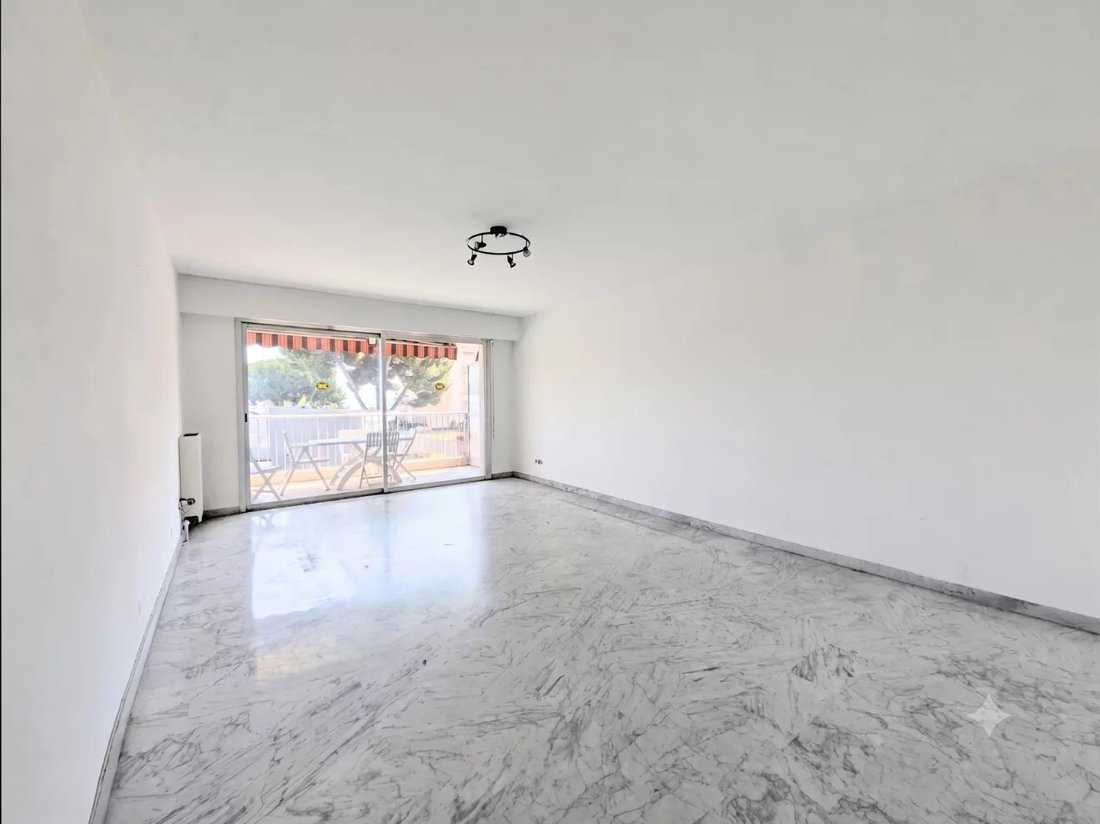 Apartment in Saint-Laurent-du-Var, Provence-Alpes-Côte d'Azur, France 2 - 18350841