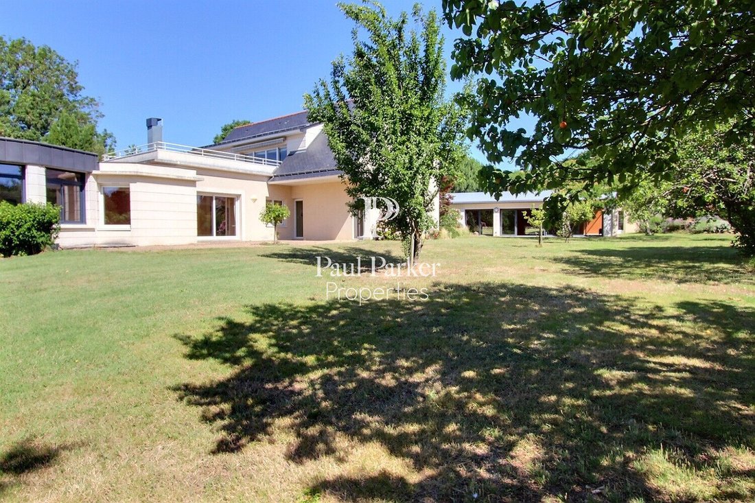 Villa in Seiches-sur-le-Loir, Pays de la Loire, France 4 - 18587619