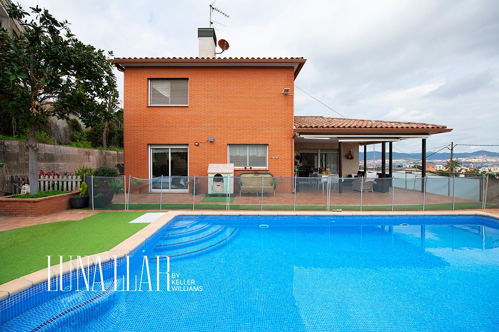 House in Marianao, Sant Boi de Llobregat, Spain 1 - 18587935