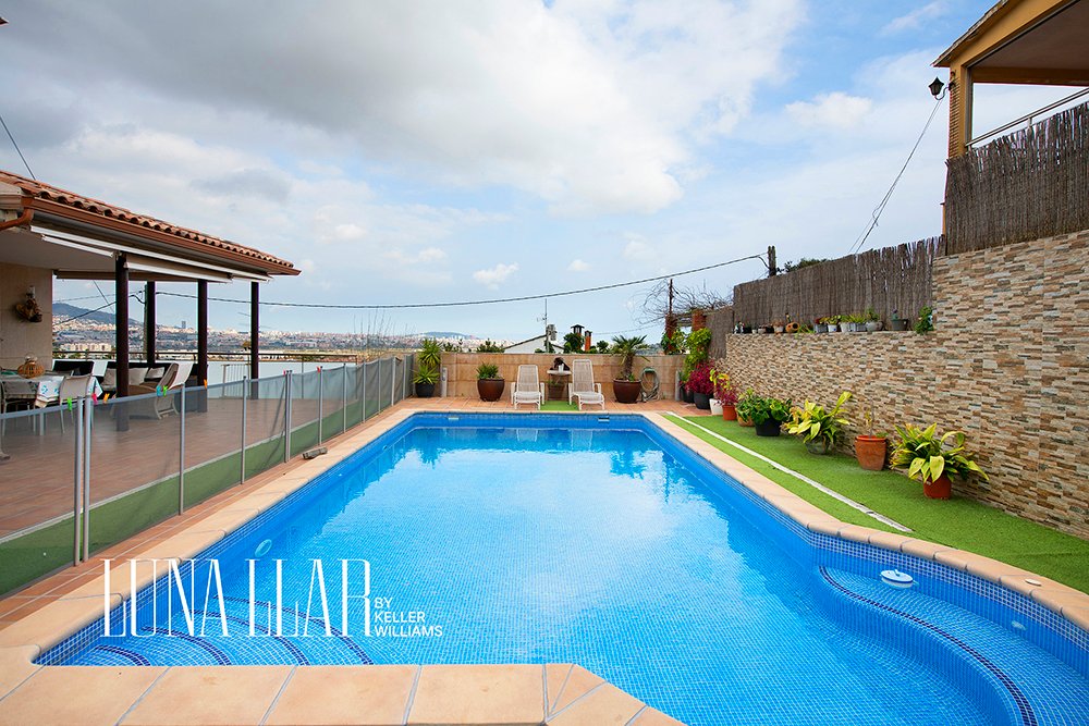 House in Marianao, Sant Boi de Llobregat, Spain 5 - 18587935