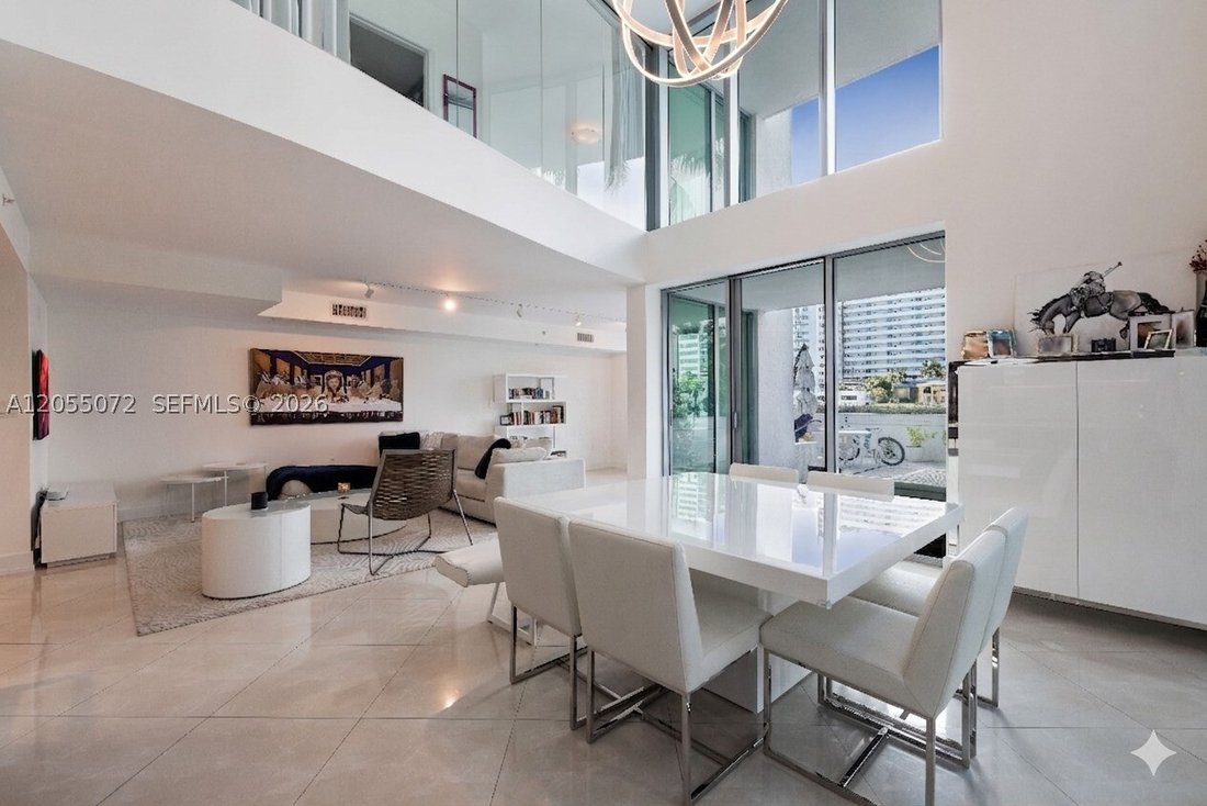 Condo in Miami Beach, Florida, United States 2 - 18587980