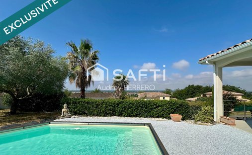 House in Centre, Castelginest, France 1