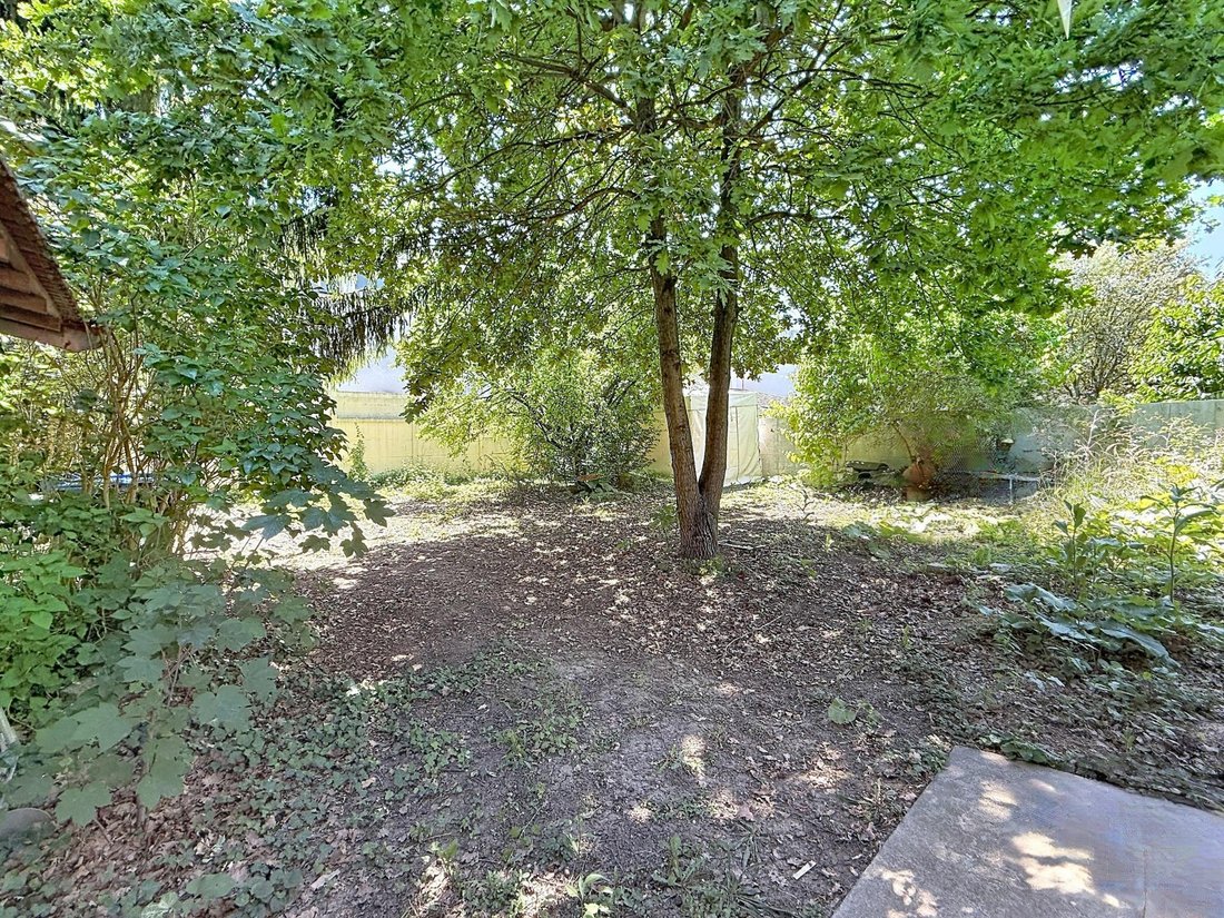 House in Vitry-sur-Seine, Ile-de-France, France 2 - 18035657