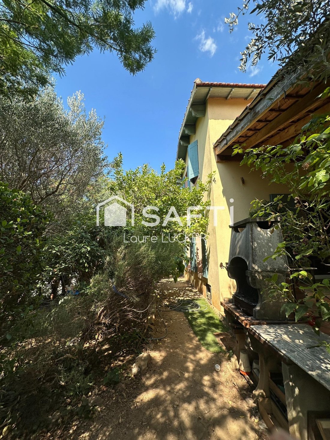 House in Le Revest-les-Eaux, Provence-Alpes-Côte d'Azur, France 4 - 18588066