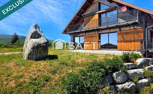 House in Saint-Pierre, Bourgogne – Franche-Comté, France 1