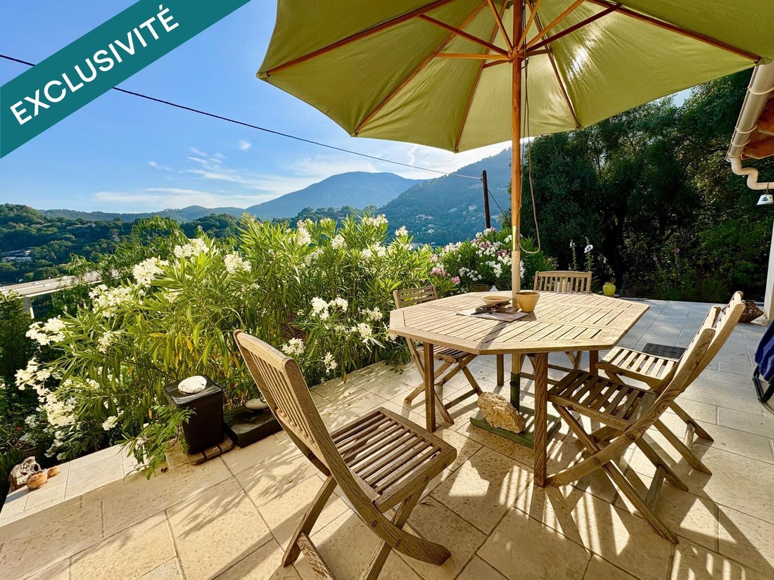 House in Sainte-Agnes, Provence-Alpes-Côte d'Azur, France 1 - 18588075