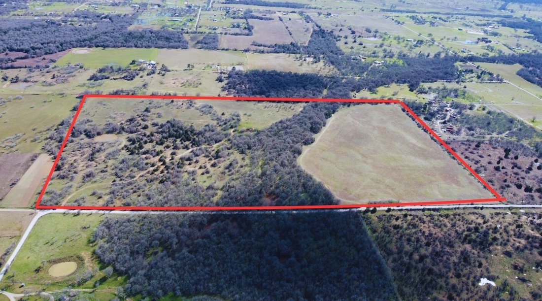 Farm Ranch in Dale, Texas, United States 1 - 15290665