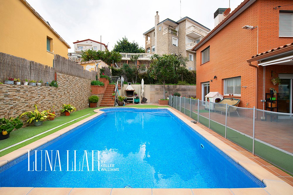 House in Marianao, Sant Boi de Llobregat, Spain 4 - 18587935