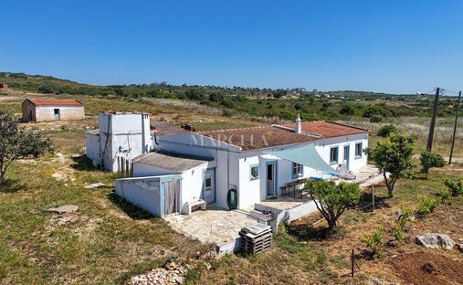 Villa in Budens, Algarve, Portugal 1