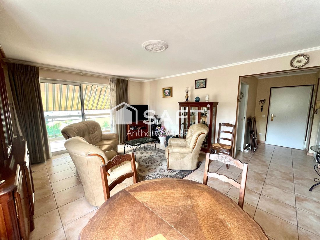 Apartment in Saint-Laurent-du-Var, Provence-Alpes-Côte d'Azur, France 2 - 18588086