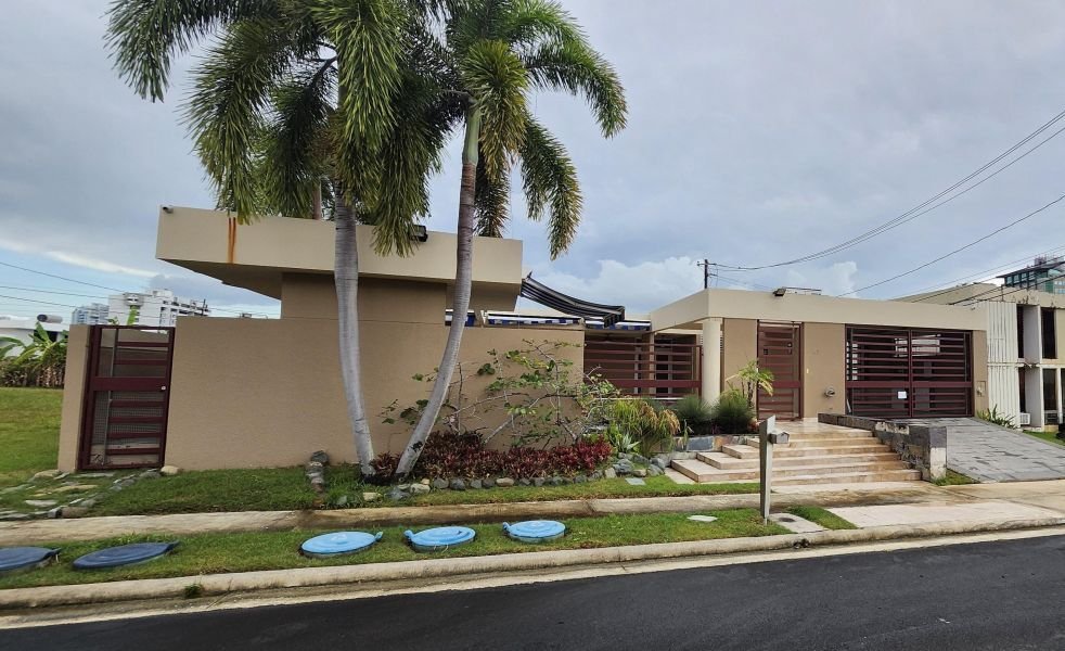 House in Guaynabo, Guaynabo, Puerto Rico 2 - 18587976