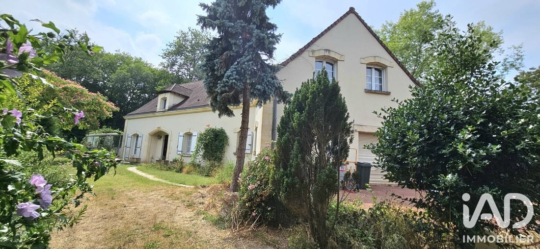 House in Presles, Ile-de-France, France 2 - 18589725