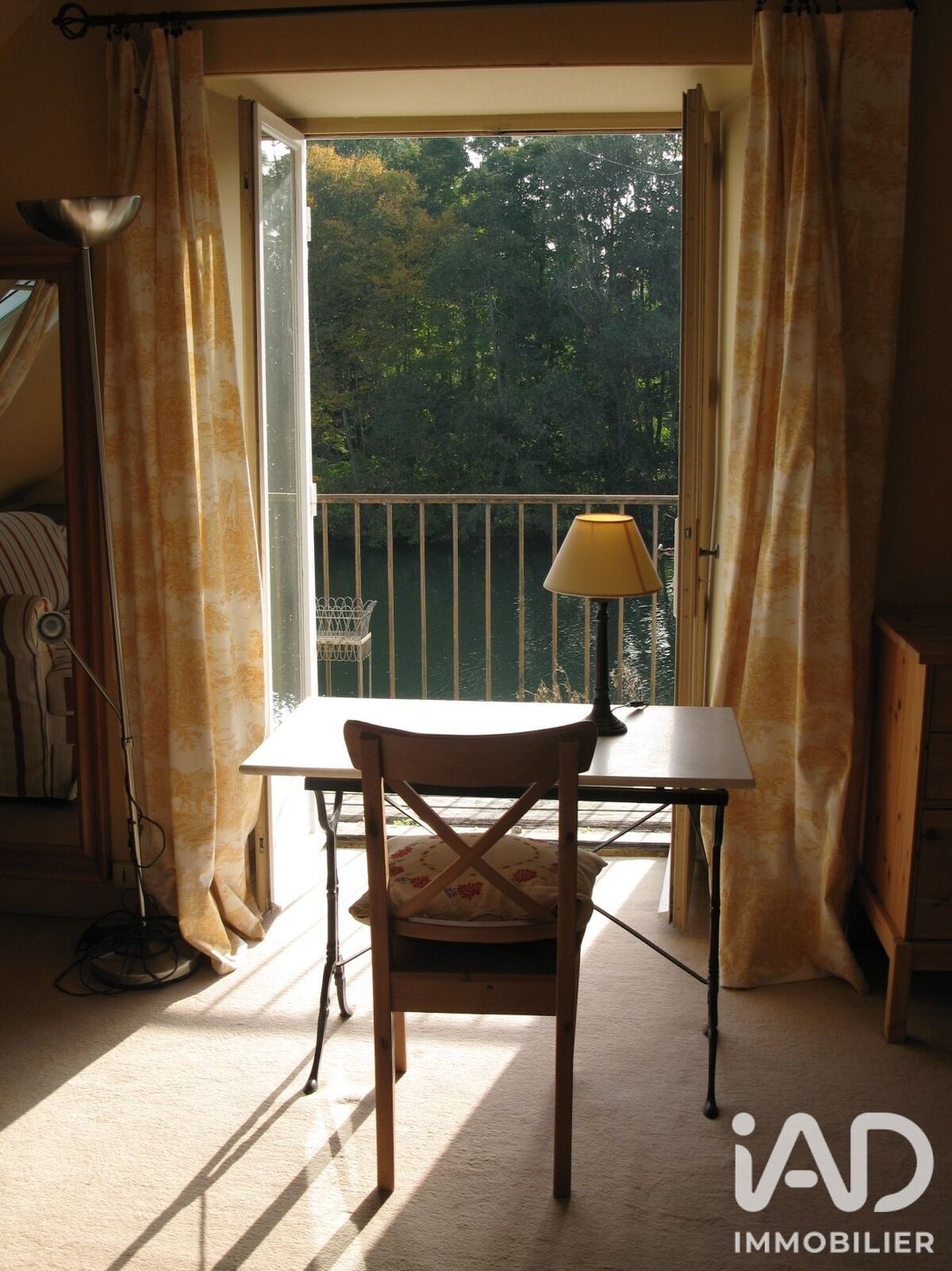 House in Samois-sur-Seine, Ile-de-France, France 1 - 18589614