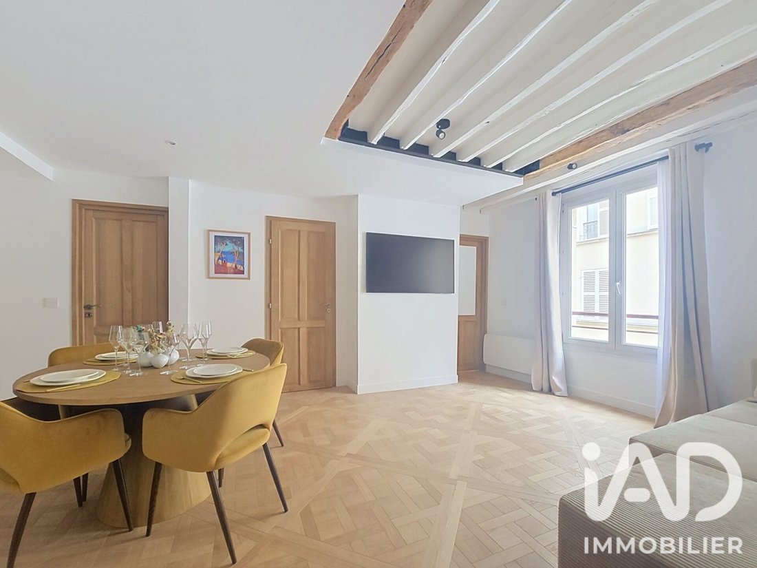 Apartment in Saint Vincent de Paul-Lariboisière, Paris 10e Arrondissement, Paris 1 - 18589752
