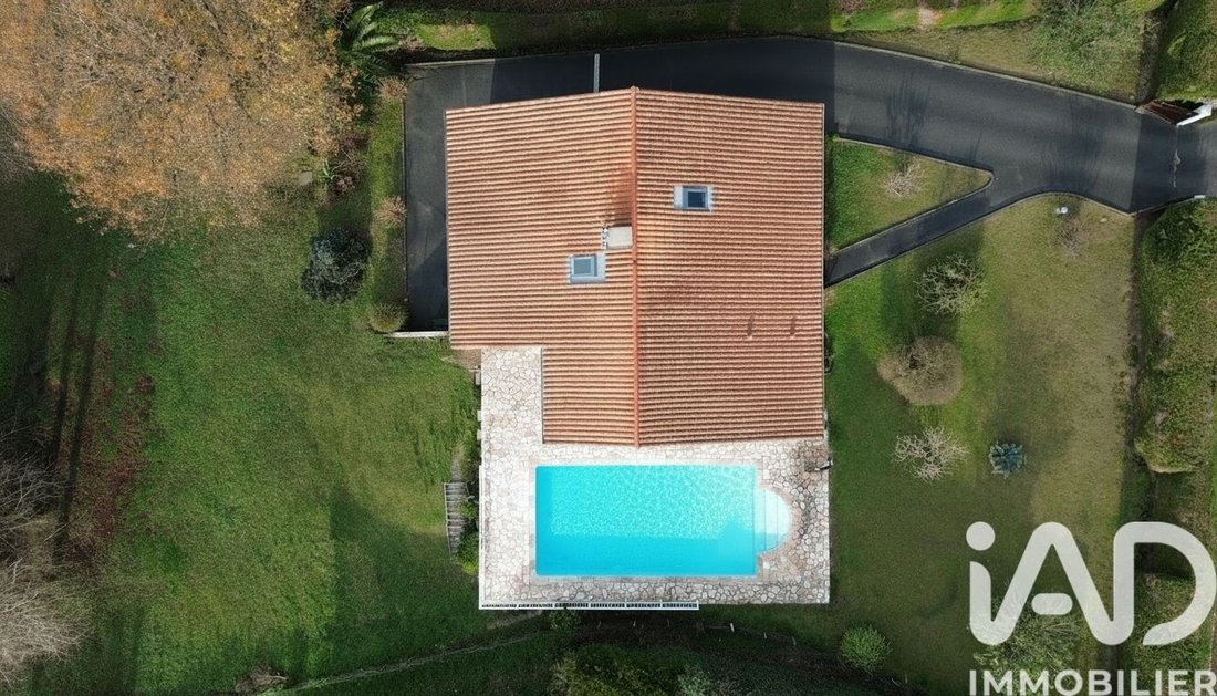 House in Mendi-Choko-Karrikatxar-Olhette, Urrugne, France 1 - 17021956