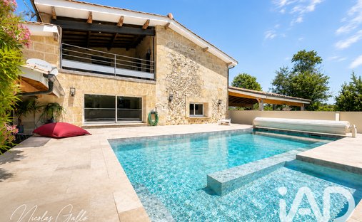 House in Creon, Nouvelle-Aquitaine, France 1