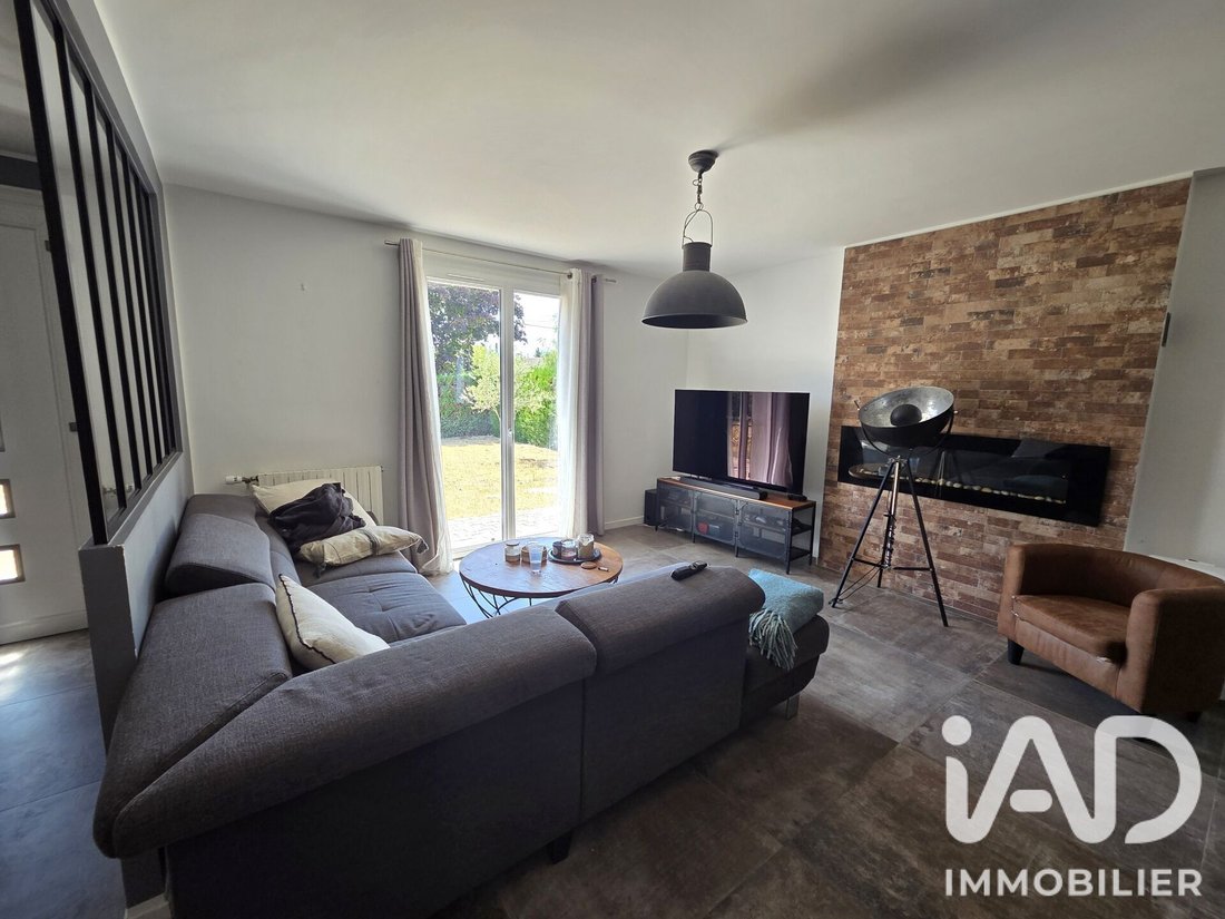 House in Saint-Denis-en-Val, Centre-Val de Loire, France 2 - 18589432