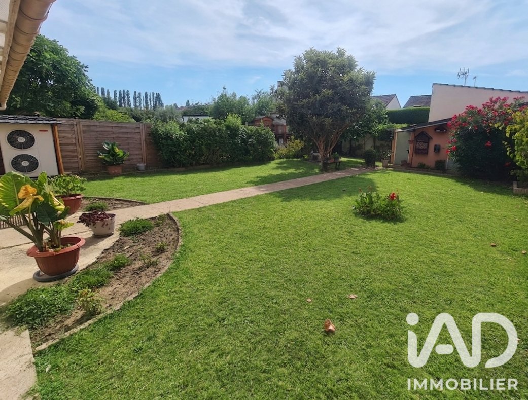 House in Vert Galant-Grand Cerf, Vaujours, France 2 - 18571551