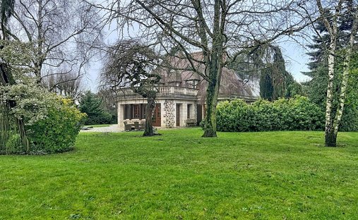 House in Ennery, Ile-de-France, France 1