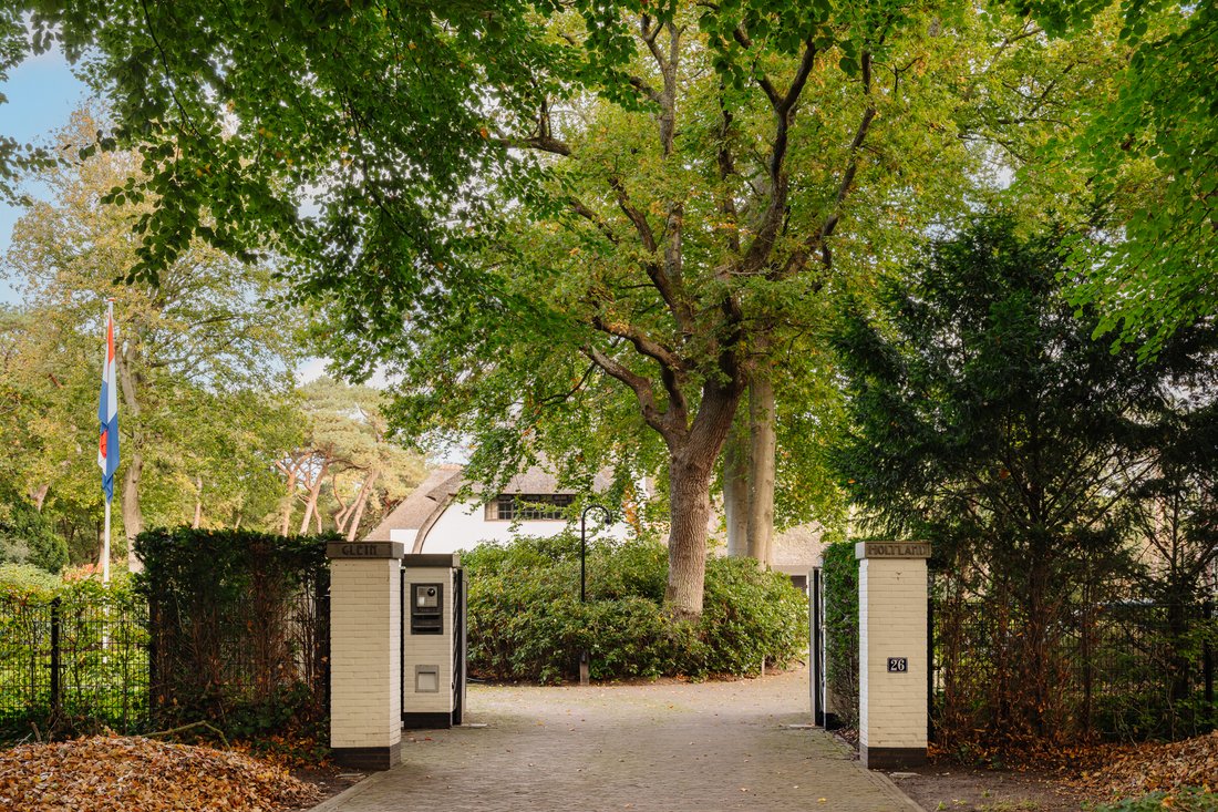 Estate in Bergen, North Holland, Netherlands 1 - 18588097