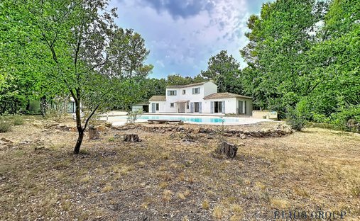 Villa in Besse-sur-Issole, Provence-Alpes-Côte d'Azur, France 1