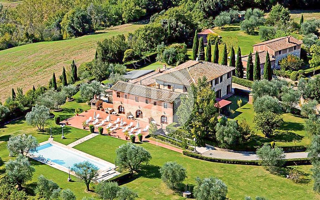 Villa in Castelnuovo Berardenga, Tuscany, Italy 2 - 18590365